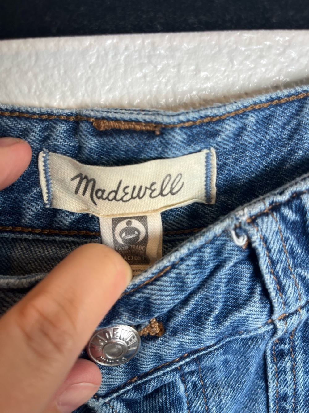Madewell The Darted Barrel Leg Jean in Medium Wash Women’s 28P - Picture 5 of 13